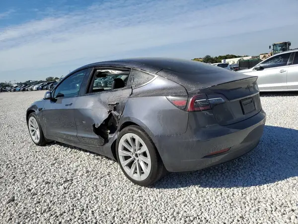 5YJ3E1EA3PF427867 2023 TESLA MODEL 3 - Image 2