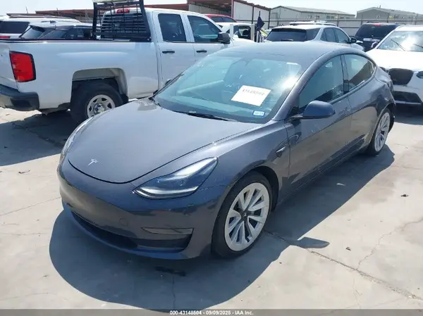 5YJ3E1EA3PF429053 2023 TESLA MODEL 3 - Image 2