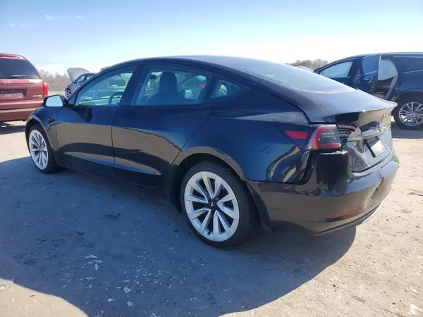 5YJ3E1EA3PF429702 2023 TESLA MODEL 3 - Image 2