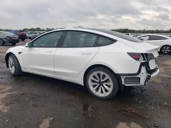 5YJ3E1EA3PF430798 2023 TESLA MODEL 3 - Image 2