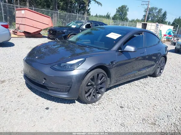 5YJ3E1EA3PF432521 2023 TESLA MODEL 3 - Image 2
