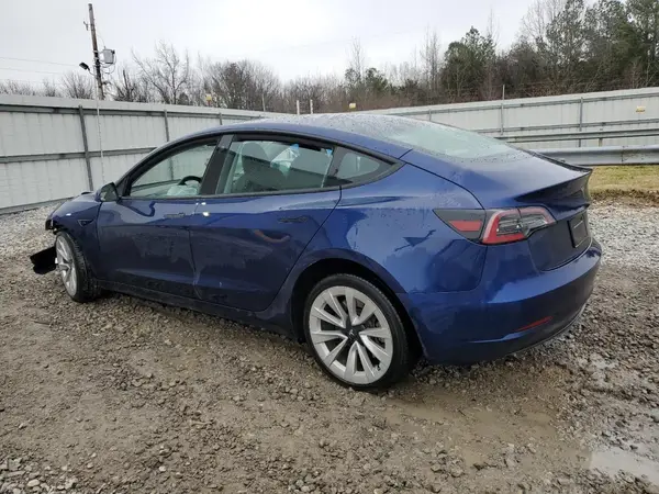 5YJ3E1EA3PF434205 2023 TESLA MODEL 3 - Image 2