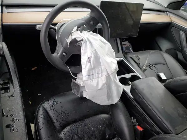 5YJ3E1EA3PF434205 2023 TESLA MODEL 3 - Image 8