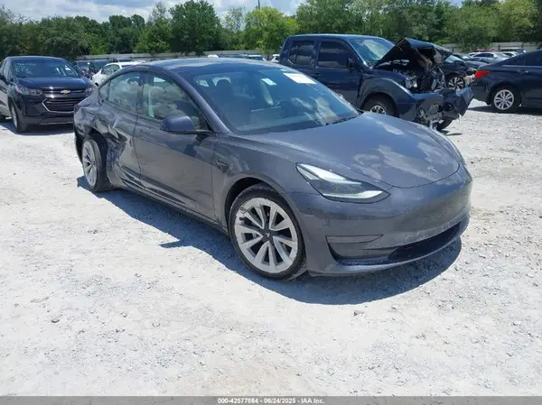 5YJ3E1EA3PF434981 2023 TESLA MODEL 3 - Image 1