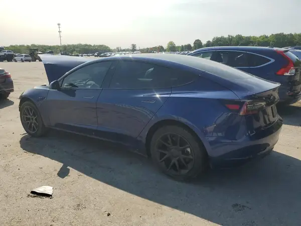 5YJ3E1EA3PF436083 2023 TESLA MODEL 3 - Image 2