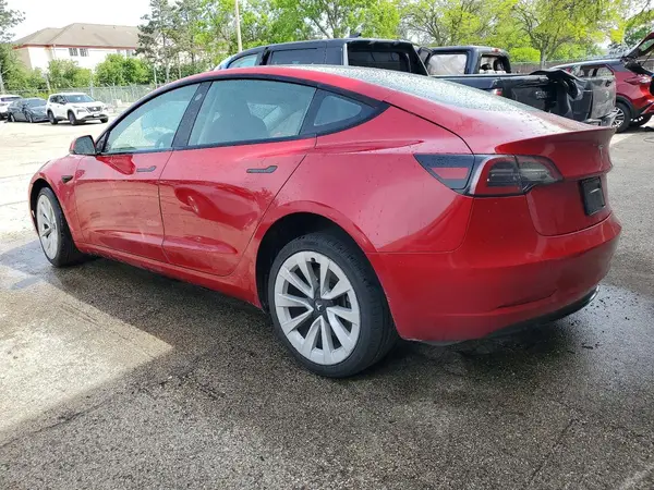 5YJ3E1EA3PF437511 2023 TESLA MODEL 3 - Image 2