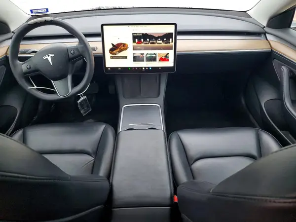 5YJ3E1EA3PF437833 2023 TESLA MODEL 3 - Image 8