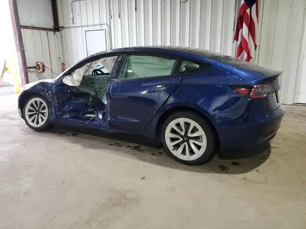 5YJ3E1EA3PF439050 2023 TESLA MODEL 3 - Image 2