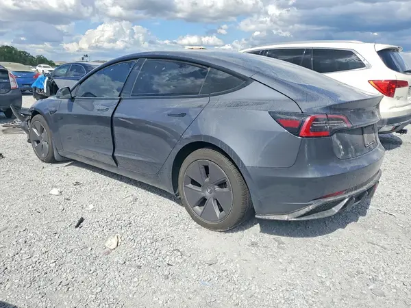 5YJ3E1EA3PF447634 2023 TESLA MODEL 3 - Image 2