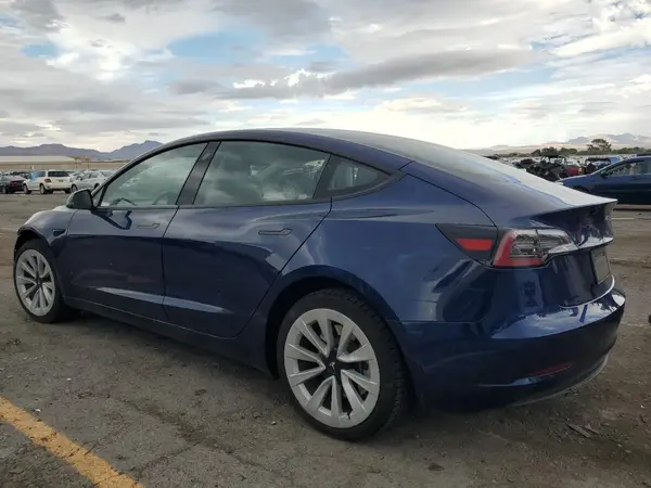5YJ3E1EA3PF448198 2023 TESLA MODEL 3 - Image 2