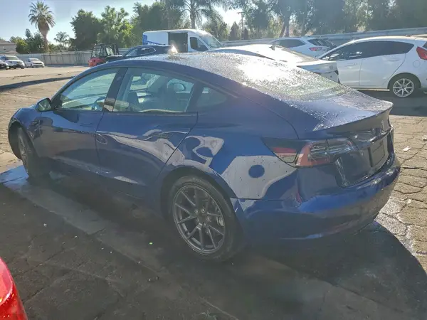 5YJ3E1EA3PF449030 2023 TESLA MODEL 3 - Image 2