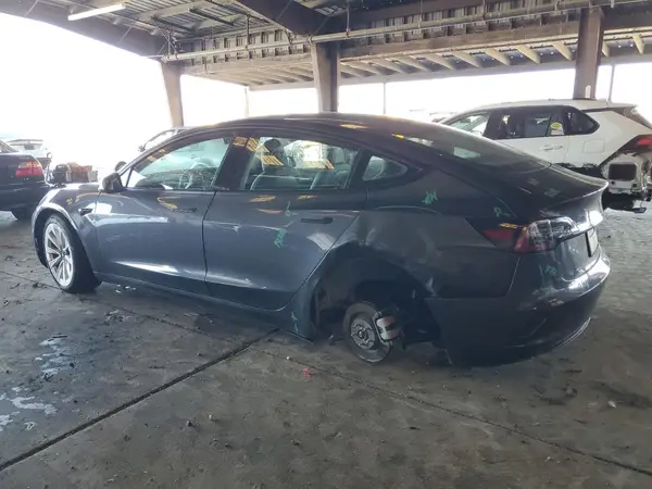 5YJ3E1EA3PF449822 2023 TESLA MODEL 3 - Image 2