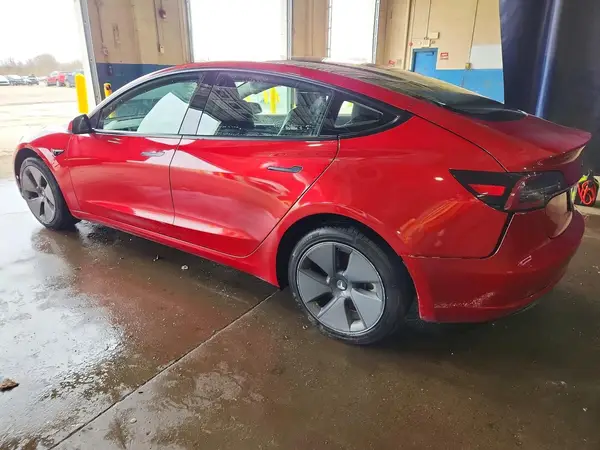 5YJ3E1EA3PF449982 2023 TESLA MODEL 3 - Image 2