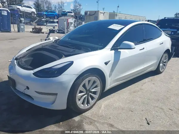5YJ3E1EA3PF451392 2023 TESLA MODEL 3 - Image 2