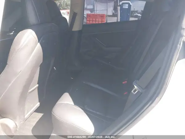 5YJ3E1EA3PF451392 2023 TESLA MODEL 3 - Image 8