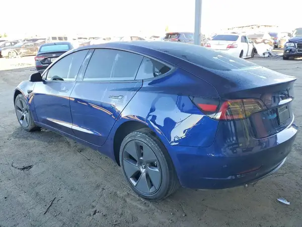 5YJ3E1EA3PF453563 2023 TESLA MODEL 3 - Image 2