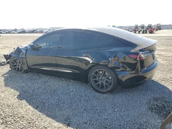 5YJ3E1EA3PF455023 2023 TESLA MODEL 3 - Image 2