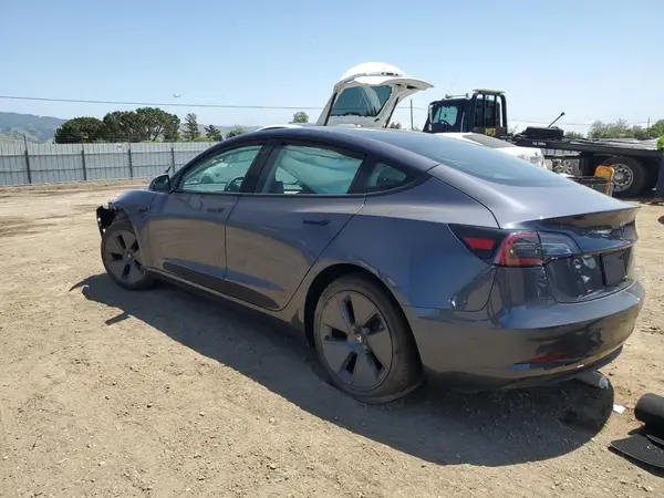 5YJ3E1EA3PF455538 2023 TESLA MODEL 3 - Image 2