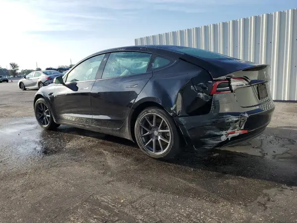 5YJ3E1EA3PF456706 2023 TESLA MODEL 3 - Image 2