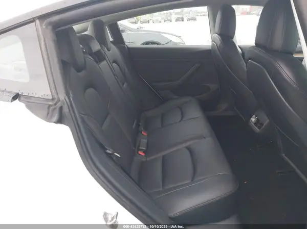 5YJ3E1EA3PF463168 2023 TESLA MODEL 3 - Image 8