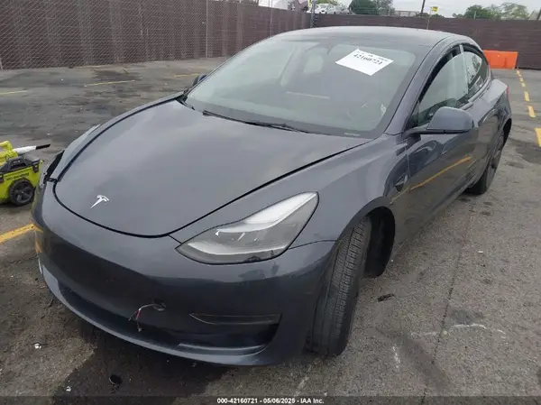 5YJ3E1EA3PF463686 2023 TESLA MODEL 3 - Image 2