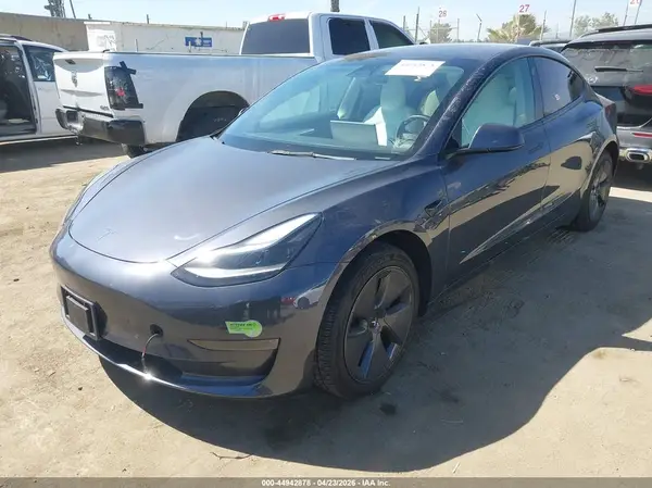 5YJ3E1EA3PF463896 2023 TESLA MODEL 3 - Image 2