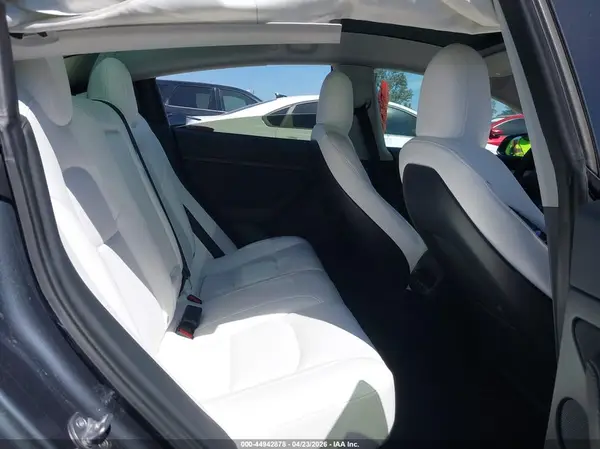 5YJ3E1EA3PF463896 2023 TESLA MODEL 3 - Image 8