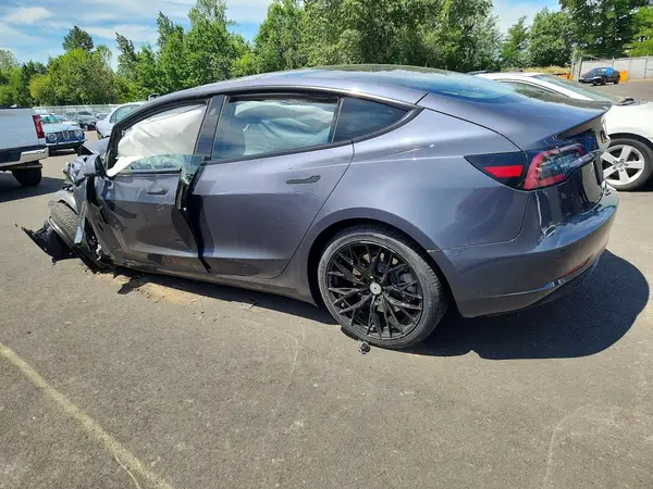 5YJ3E1EA3PF474249 2023 TESLA MODEL 3 - Image 2