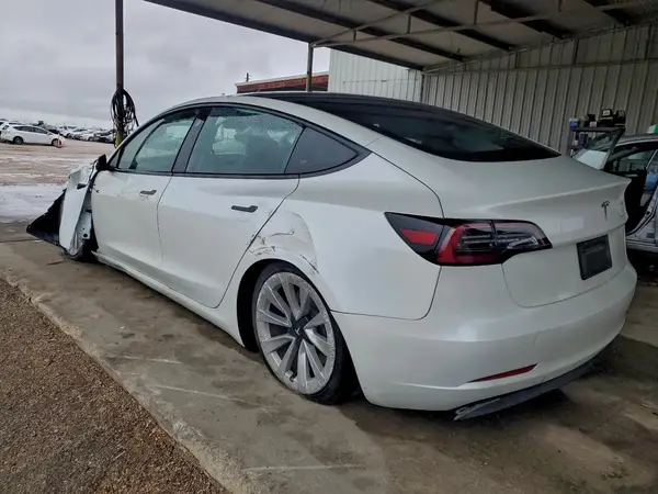 5YJ3E1EA3PF485106 2023 TESLA MODEL 3 - Image 2