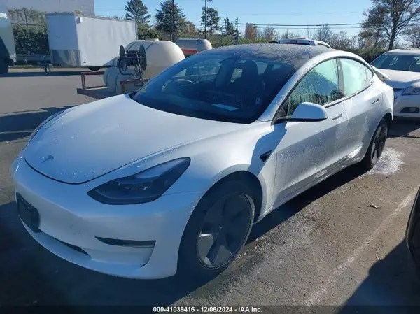 5YJ3E1EA3PF486823 2023 TESLA MODEL 3 - Image 2