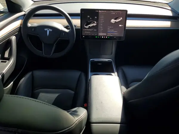 5YJ3E1EA3PF489284 2023 TESLA MODEL 3 - Image 8