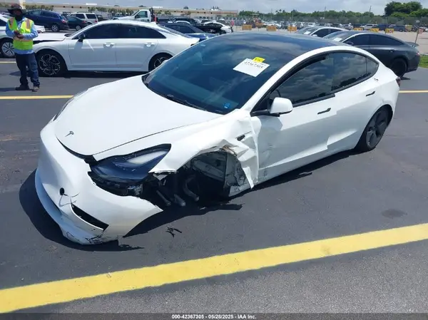 5YJ3E1EA3PF489477 2023 TESLA MODEL 3 - Image 2