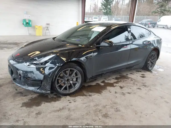 5YJ3E1EA3PF490936 2023 TESLA MODEL 3 - Image 2