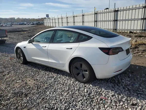 5YJ3E1EA3PF494923 2023 TESLA MODEL 3 - Image 2