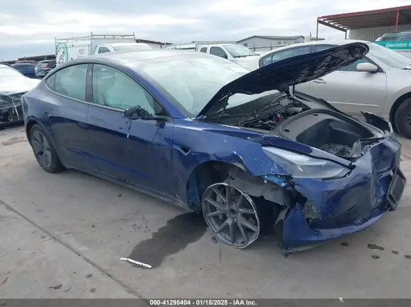 5YJ3E1EA3PF499538 2023 TESLA MODEL 3 - Image 1