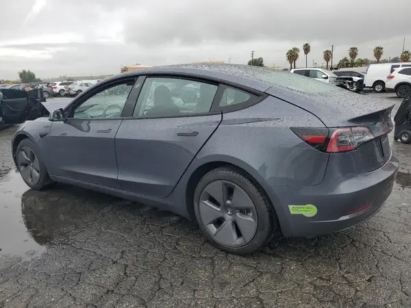 5YJ3E1EA3PF502163 2023 TESLA MODEL 3 - Image 2