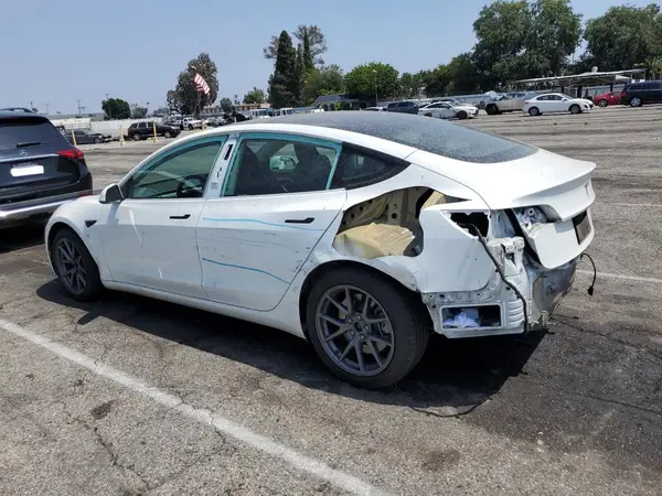 5YJ3E1EA3PF503300 2023 TESLA MODEL 3 - Image 2