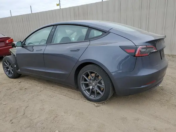 5YJ3E1EA3PF507282 2023 TESLA MODEL 3 - Image 2