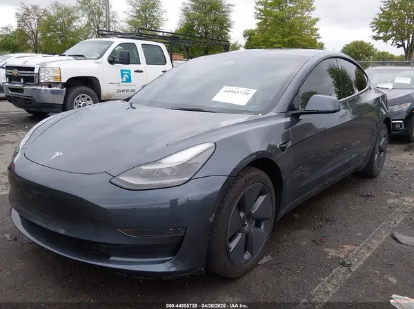 5YJ3E1EA3PF512451 2023 TESLA MODEL 3 - Image 2