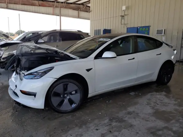 5YJ3E1EA3PF515480 2023 TESLA MODEL 3 - Image 1
