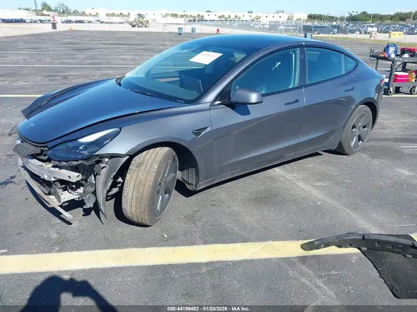 5YJ3E1EA3PF541027 2023 TESLA MODEL 3 - Image 2