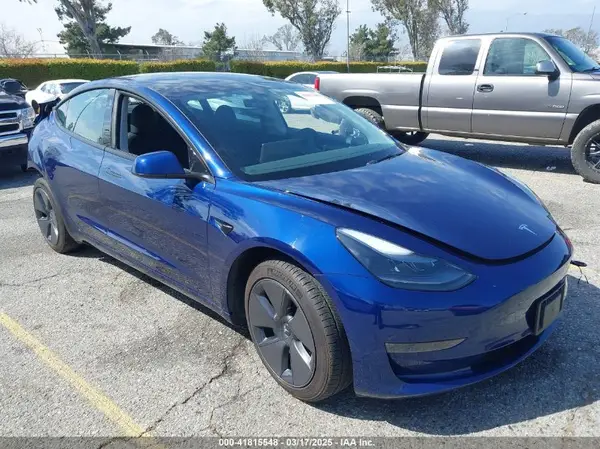 5YJ3E1EA3PF541271 2023 TESLA MODEL 3 - Image 1