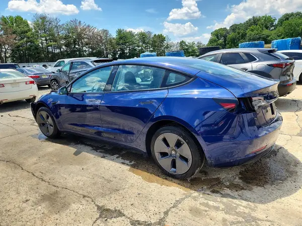 5YJ3E1EA3PF545109 2023 TESLA MODEL 3 - Image 2