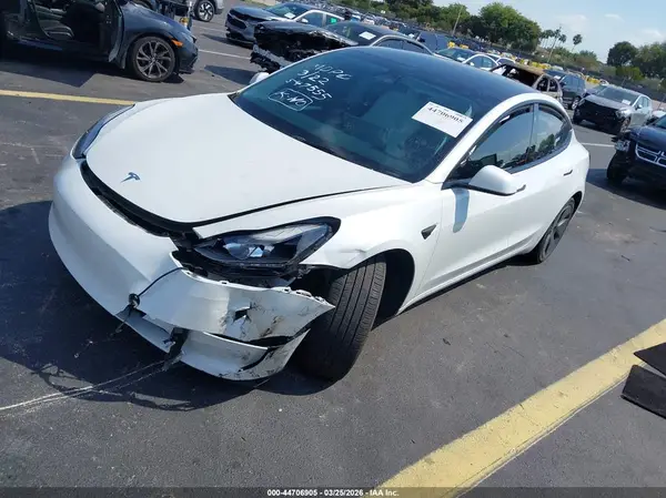 5YJ3E1EA3PF547555 2023 TESLA MODEL 3 - Image 2