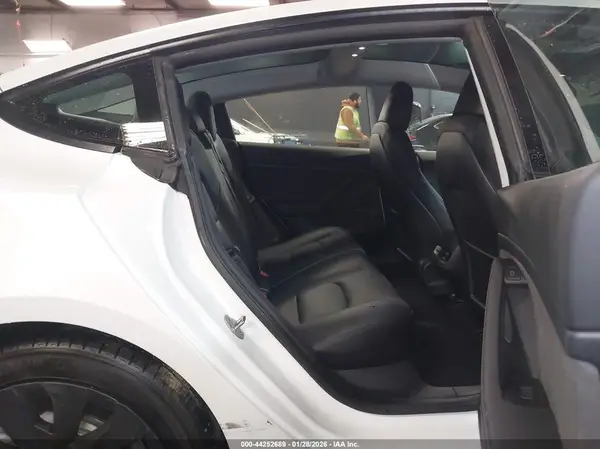 5YJ3E1EA3PF548866 2023 TESLA MODEL 3 - Image 8