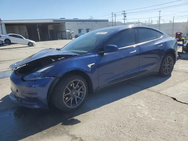 5YJ3E1EA3PF552397 2023 TESLA MODEL 3 - Image 1