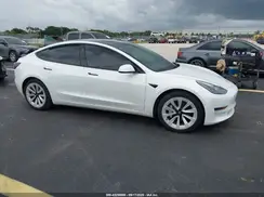 5YJ3E1EA3PF552450 2023 TESLA MODEL 3