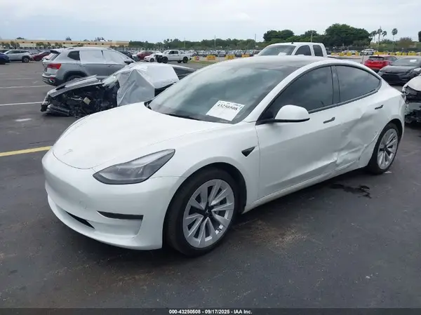 5YJ3E1EA3PF552450 2023 TESLA MODEL 3 - Image 2