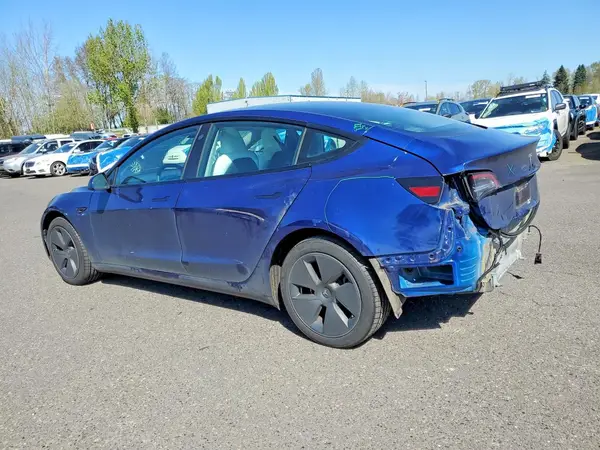 5YJ3E1EA3PF554294 2023 TESLA MODEL 3 - Image 2