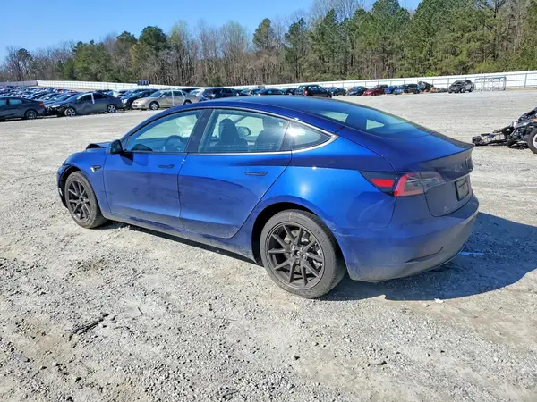 5YJ3E1EA3PF557180 2023 TESLA MODEL 3 - Image 2
